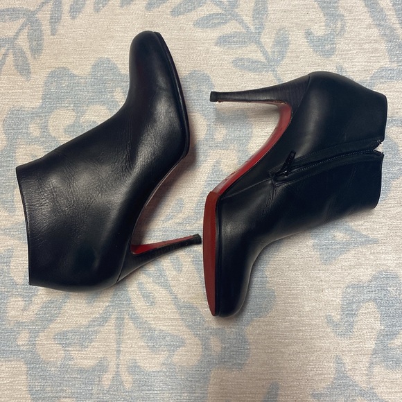 Authentic Christian Louboutin Black Belle Ankle Bootie Boots Red Sole Bottoms 38 - Picture 3 of 16